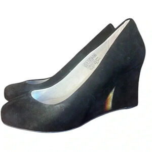 Rockport Walkability black wedge ladies shoe. Suede Adrienne by Adidas 8.5. New